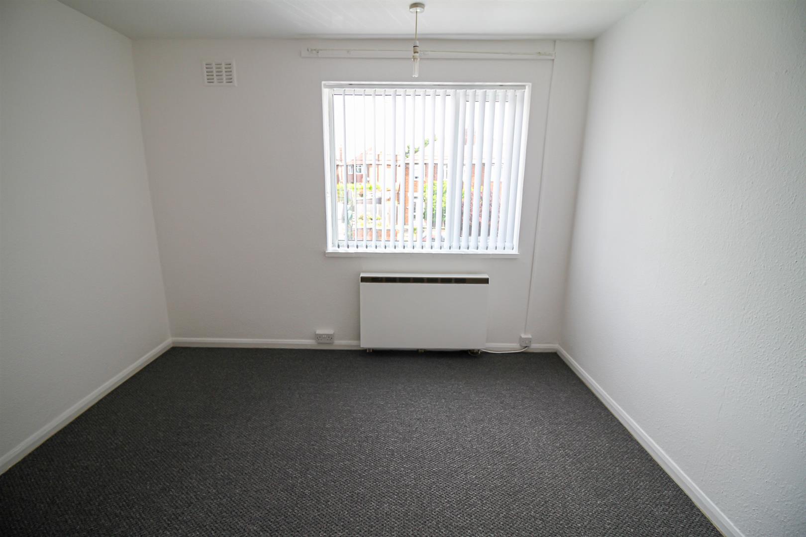 Flat Westdale Lane East in Nottingham