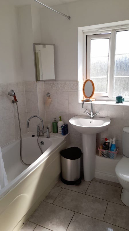 Room Narel Sharpe Close in Sandwell