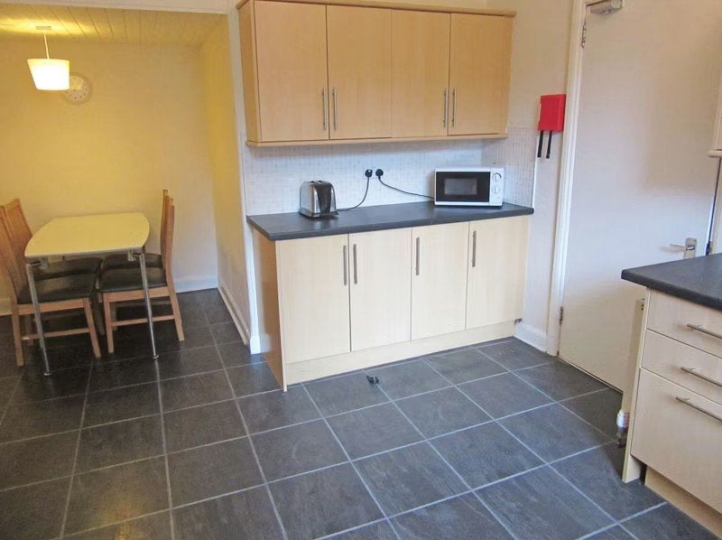 Flat Warrender Park Terrace in City of Edinburgh