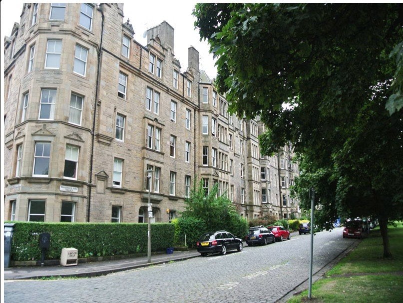 Flat Warrender Park Terrace in City of Edinburgh