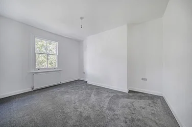Flat Bennett Park in London
