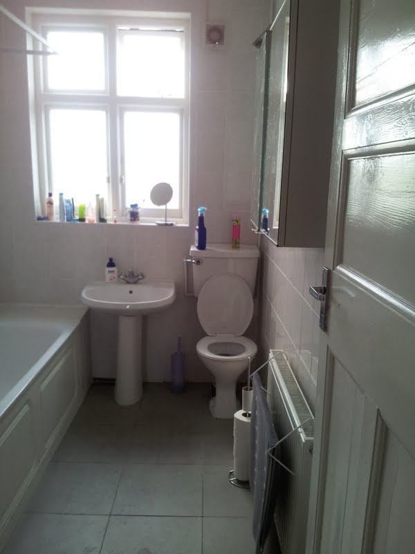 Room Southdown Road in Greater London