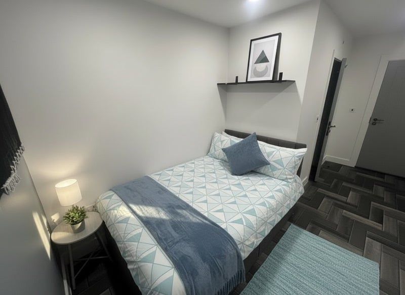 Room High Road in Nottingham