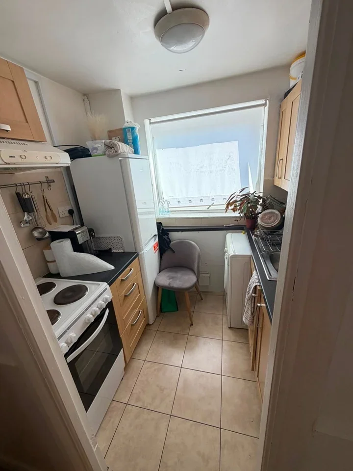 Flat Truro Road in Greater London