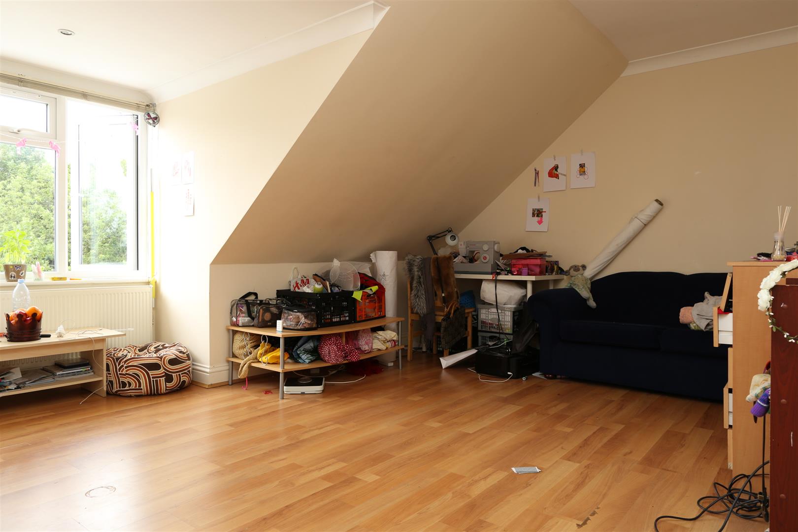 Flat Kings Close in Greater London
