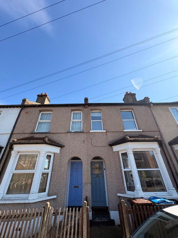 House Grove Road in Greater London