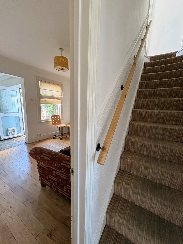 House Grove Road in Greater London