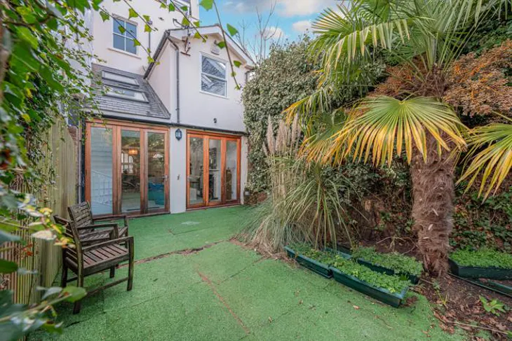 House Ordnance Hill in City of Westminster