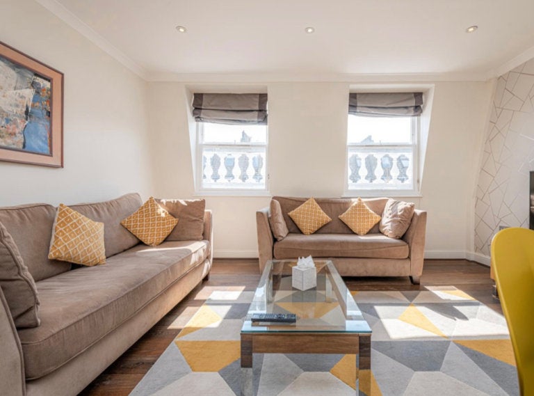 Flat Queen's Gate in Greater London