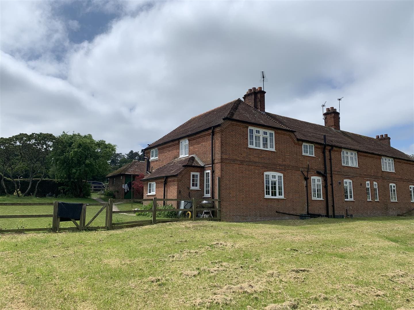 House Dunley Road in Basingstoke and Deane