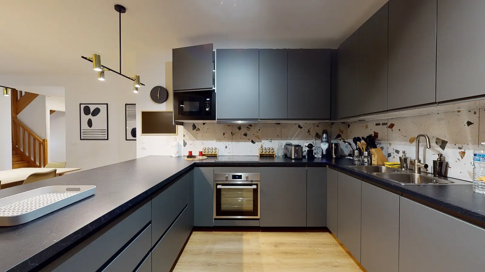 Room Avenue des Saules in Colombes