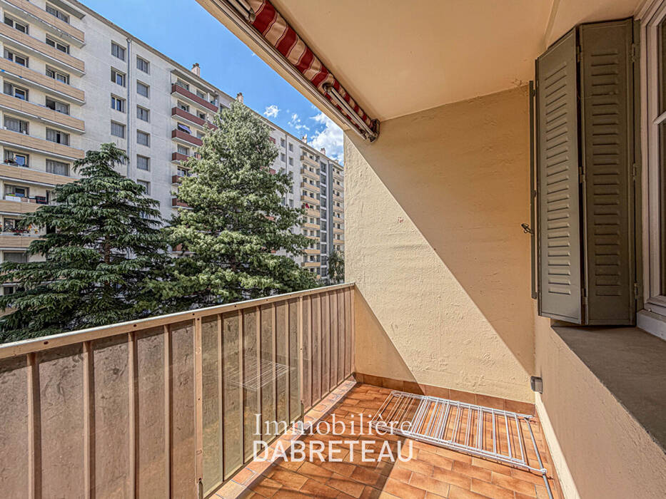 Flat Rue Thomas Blanchet in Lyon