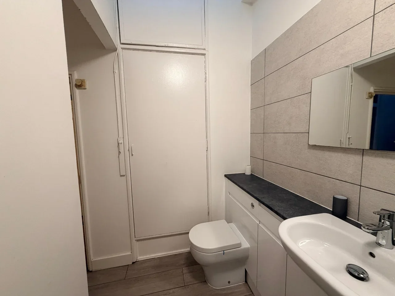 Flat Urlwin Walk in Greater London