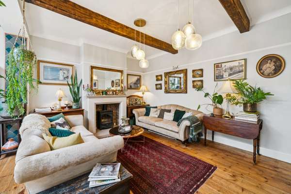 House Sheen Park in Greater London