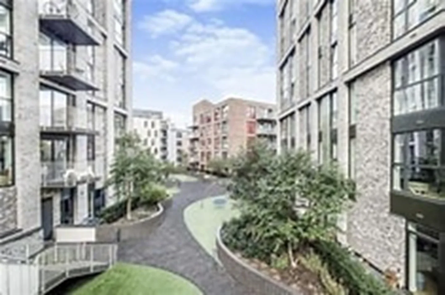 Flat Emily Street in Greater London