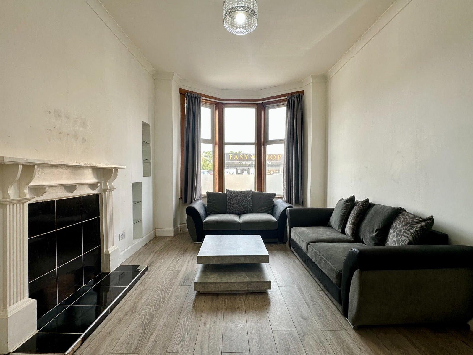 Flat Minard Road in Glasgow