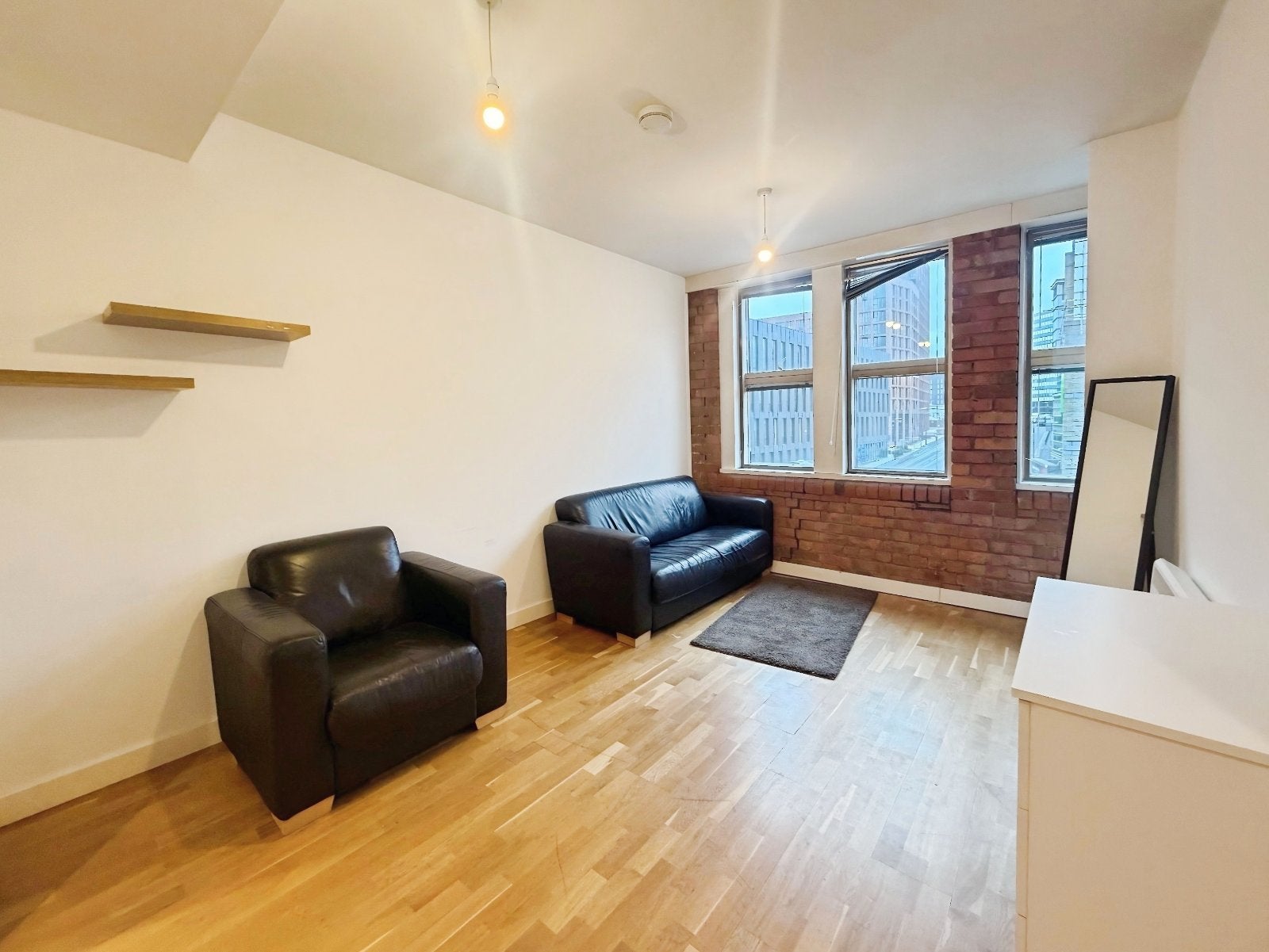 Flat Breslyn Street in Manchester