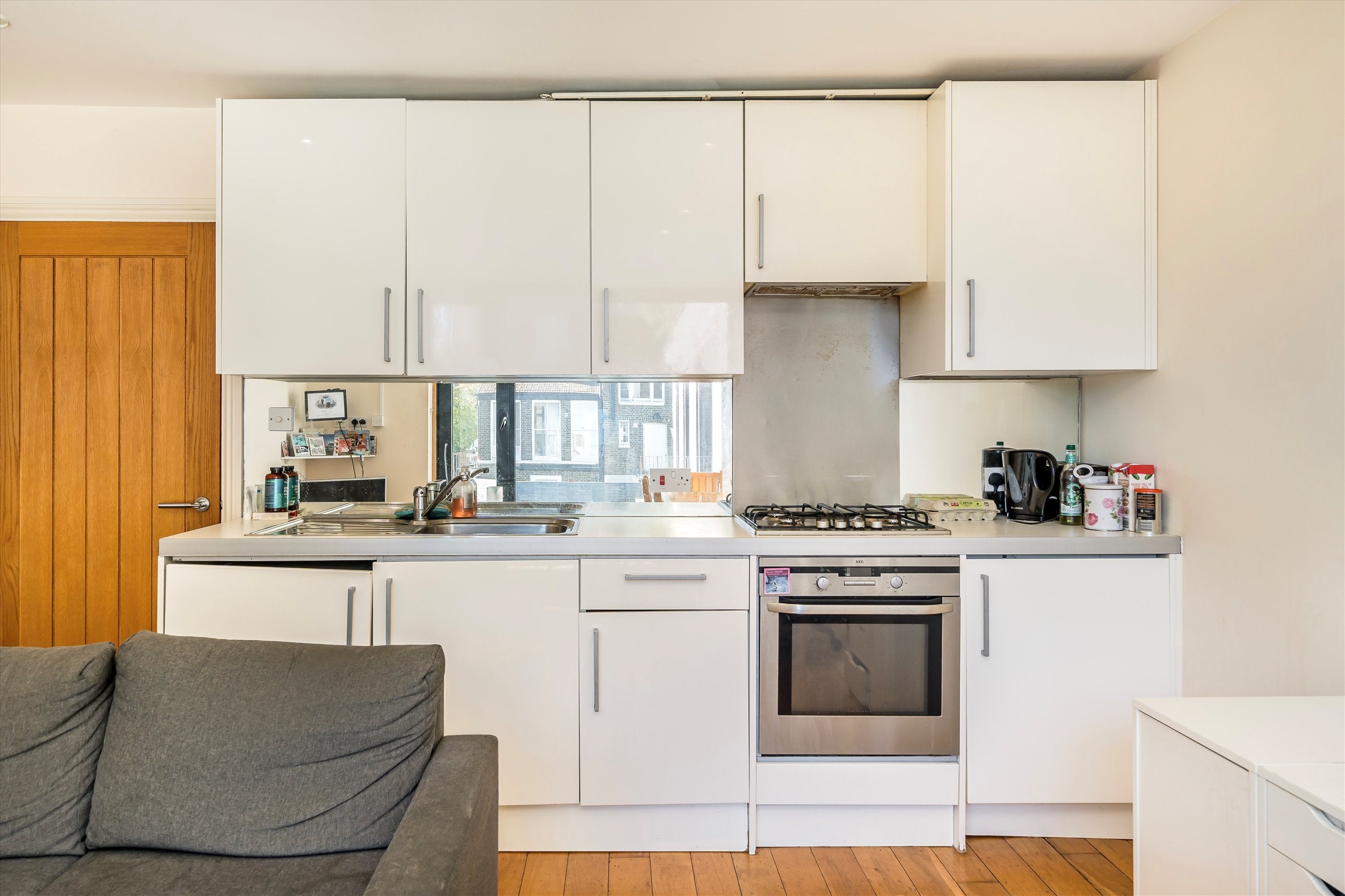 Flat King's Mews in Greater London