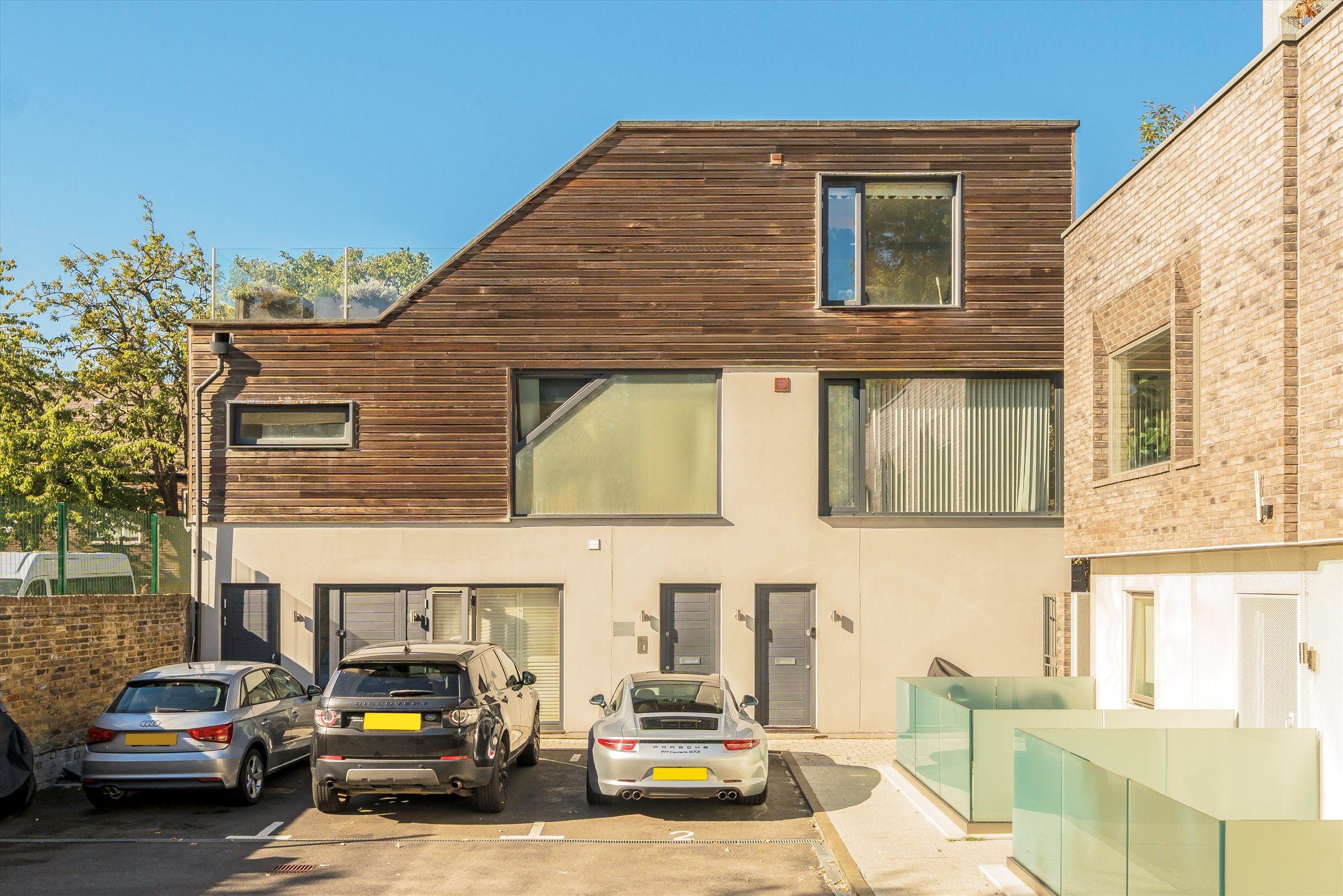 Flat King's Mews in Greater London
