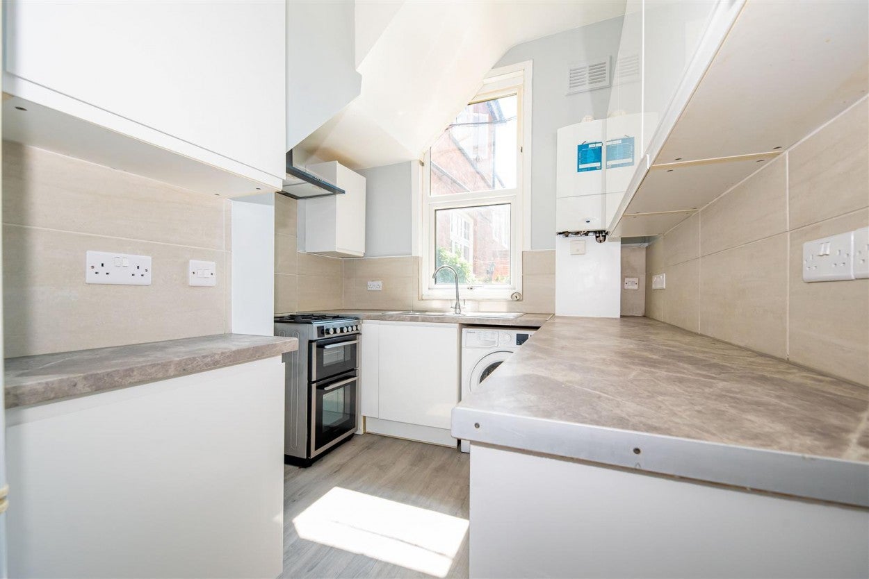 Flat Park Street in Surrey Heath