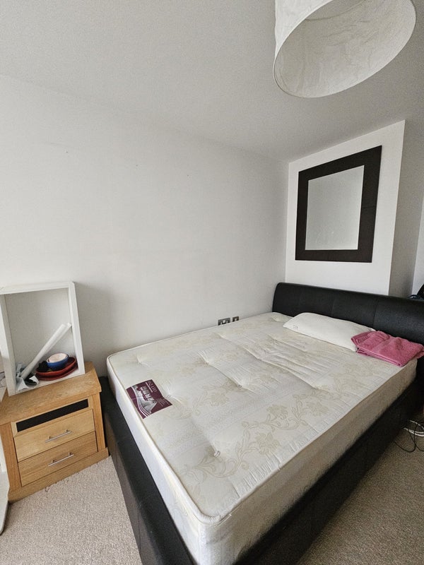 Room Canada Street in Greater London