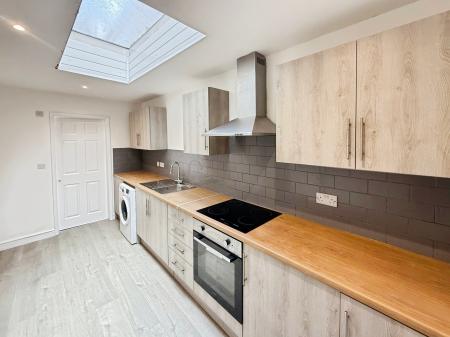 Flat Albert Street in Mansfield Woodhouse