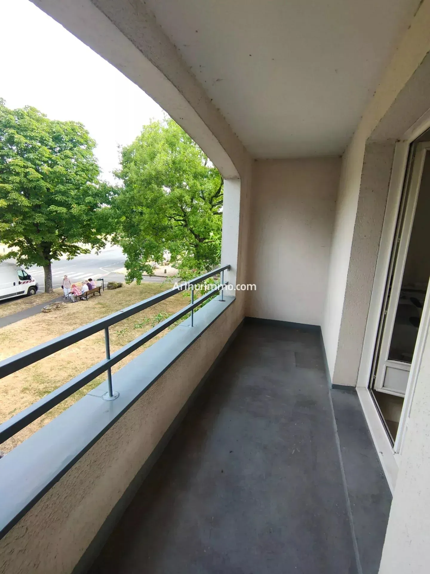Flat Place Sainte-Bernadette in Sucy-en-Brie