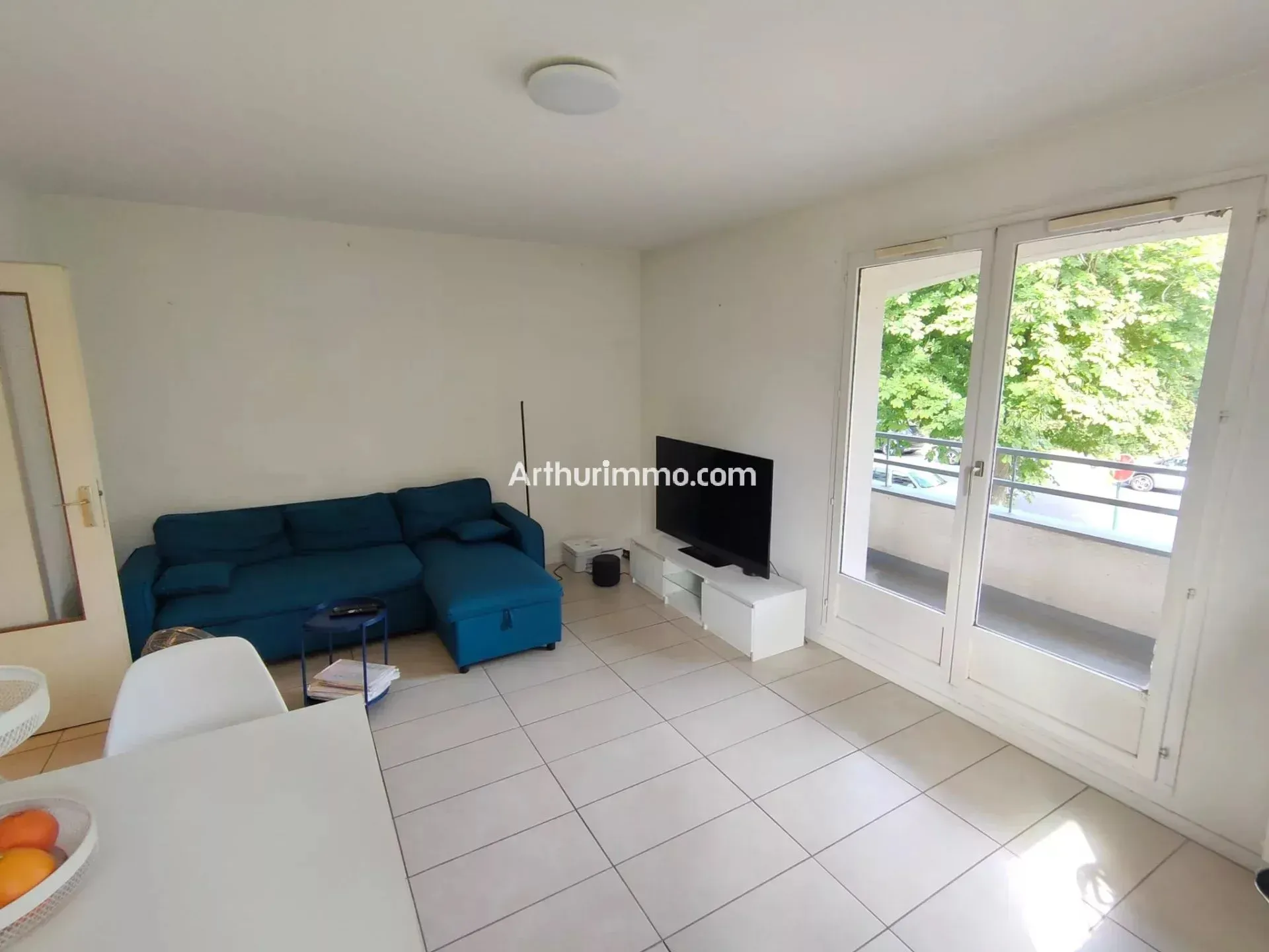 Flat Place Sainte-Bernadette in Sucy-en-Brie