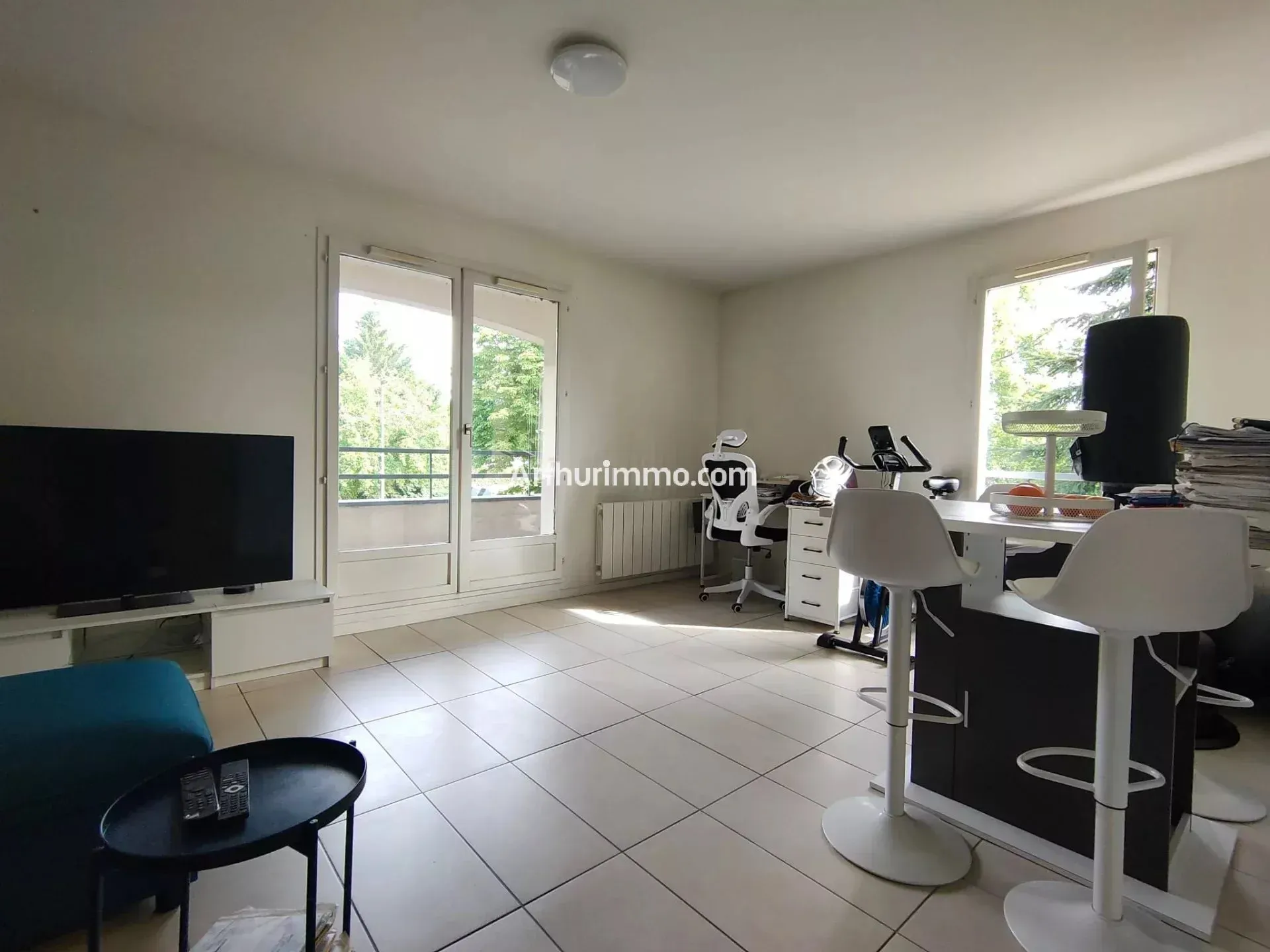 Flat Place Sainte-Bernadette in Sucy-en-Brie