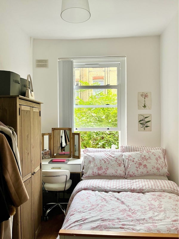 Room Lawn Lane in Greater London