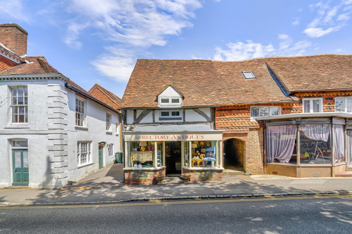 House Salterns Way in Chichester