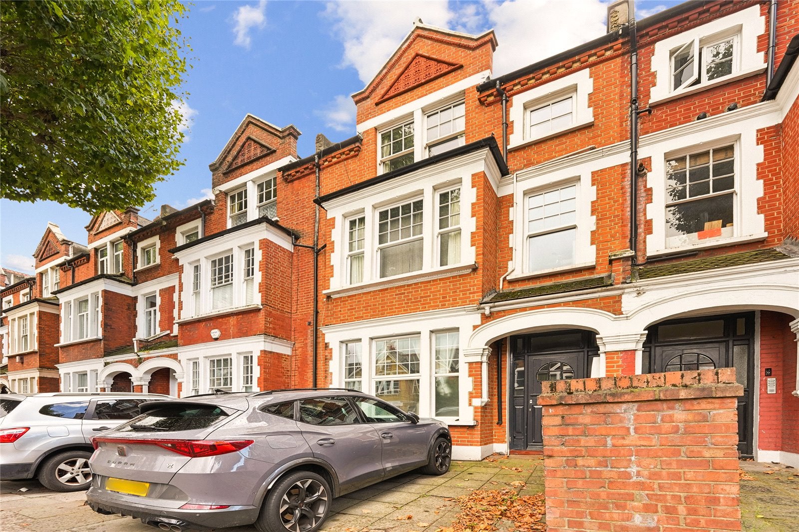 Flat Cavendish Road in Greater London