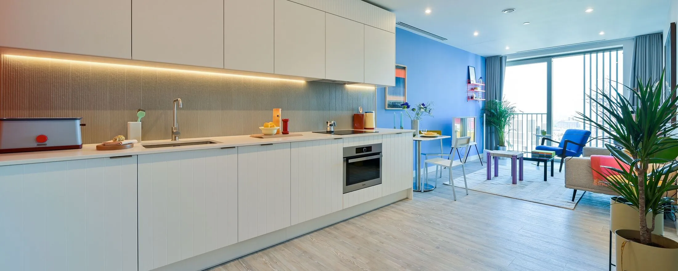 Flat Montfichet Road in Greater London