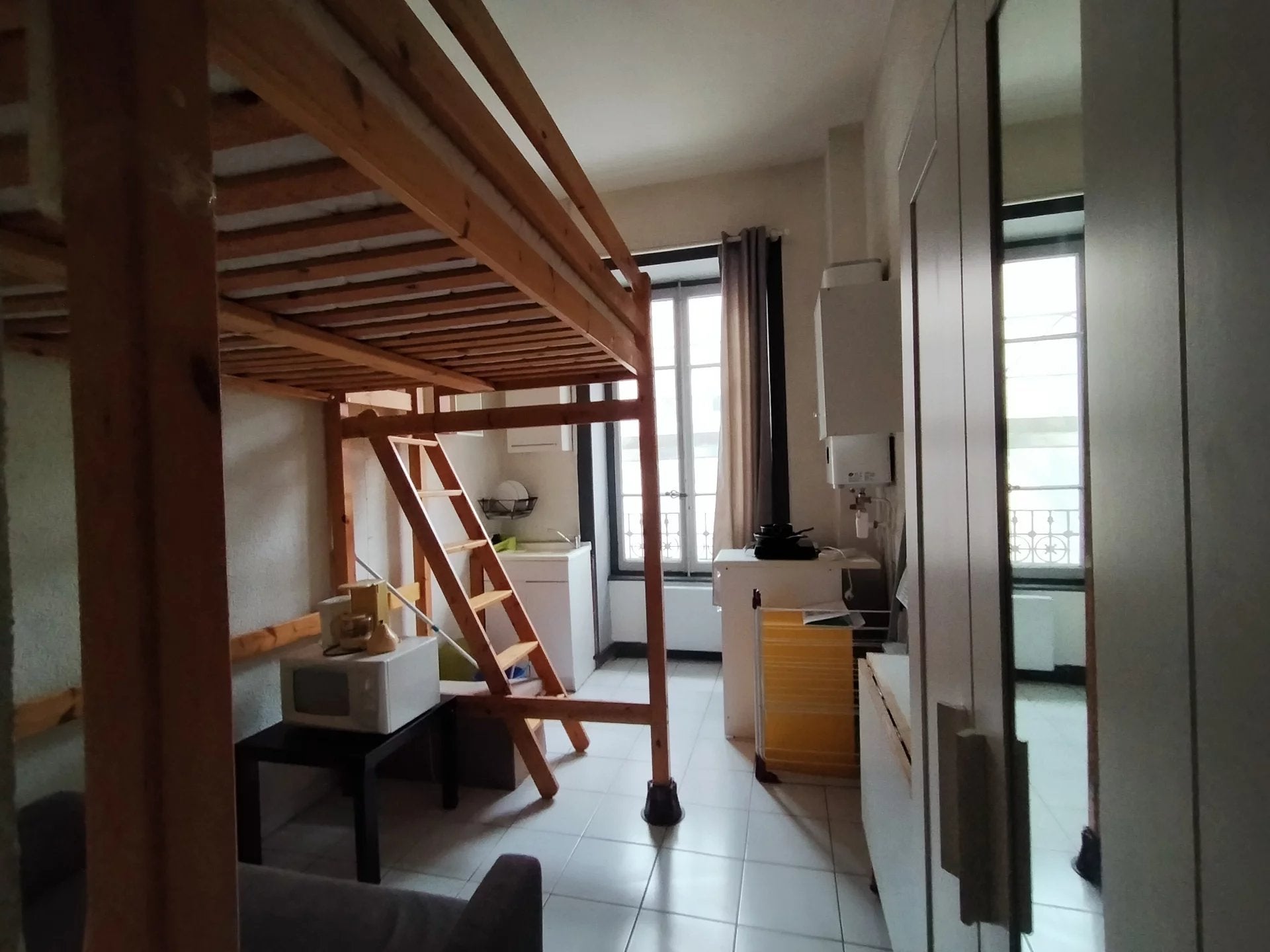 Flat Rue Ney in Lyon
