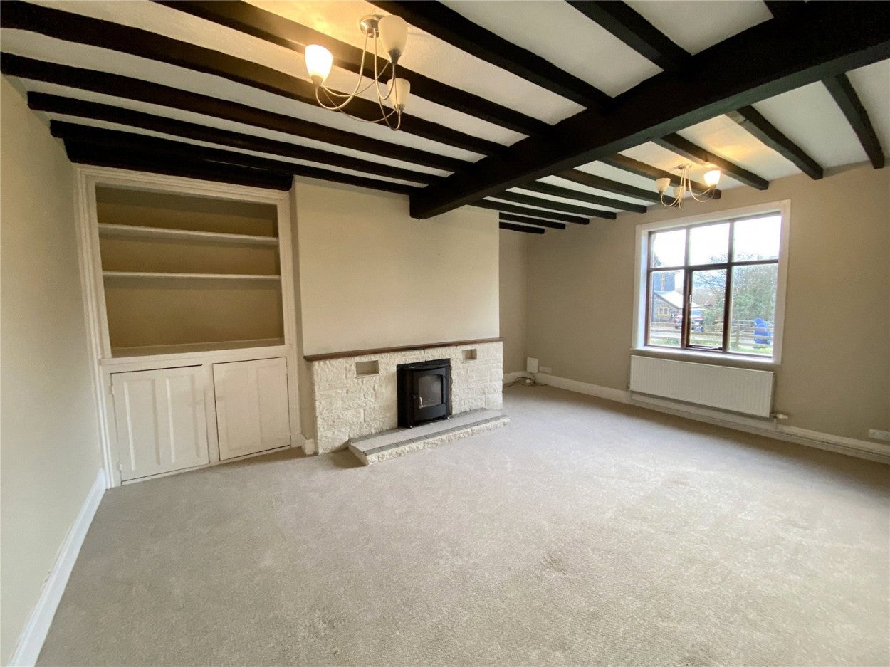House B4568 in Llanwnnog
