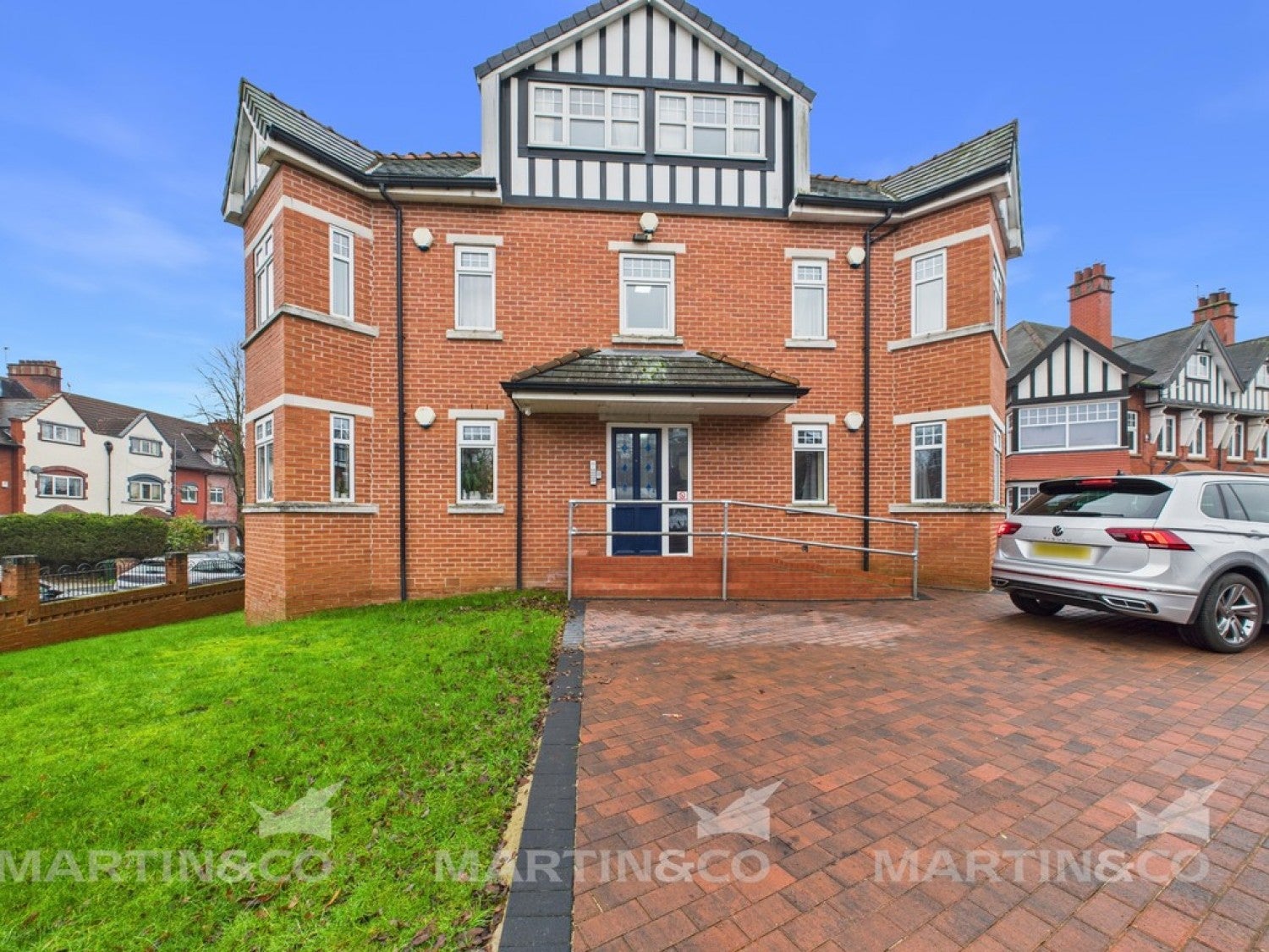 Flat Windsor Road in Doncaster