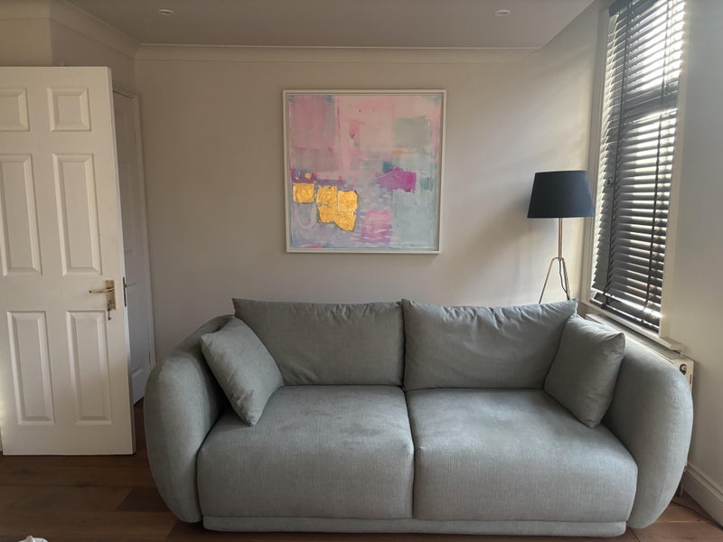 Room Warham Road in Greater London