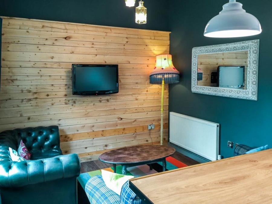 Room The Turkey Oak Avenue in Sheffield