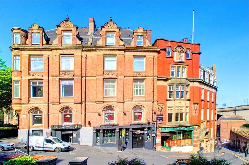 Flat Amen Corner in Newcastle upon Tyne