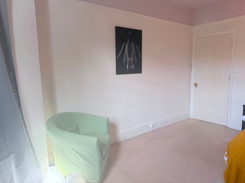Room Brighton Road in Greater London
