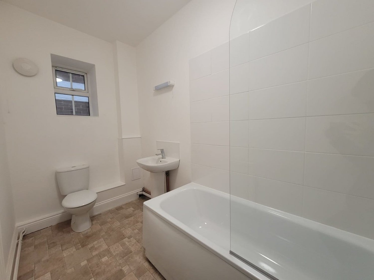Flat Tufton Street in Ashford