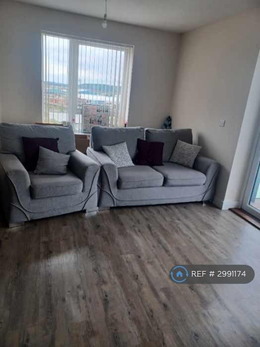 Flat Pearl Lane in Gillingham