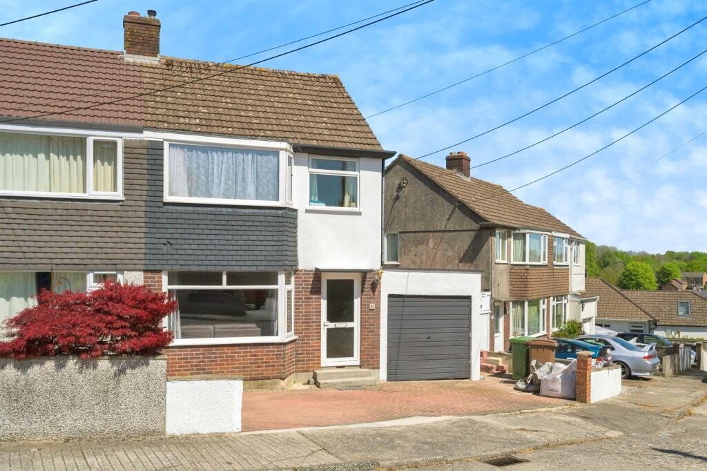 Flat Greenacres in Plymouth