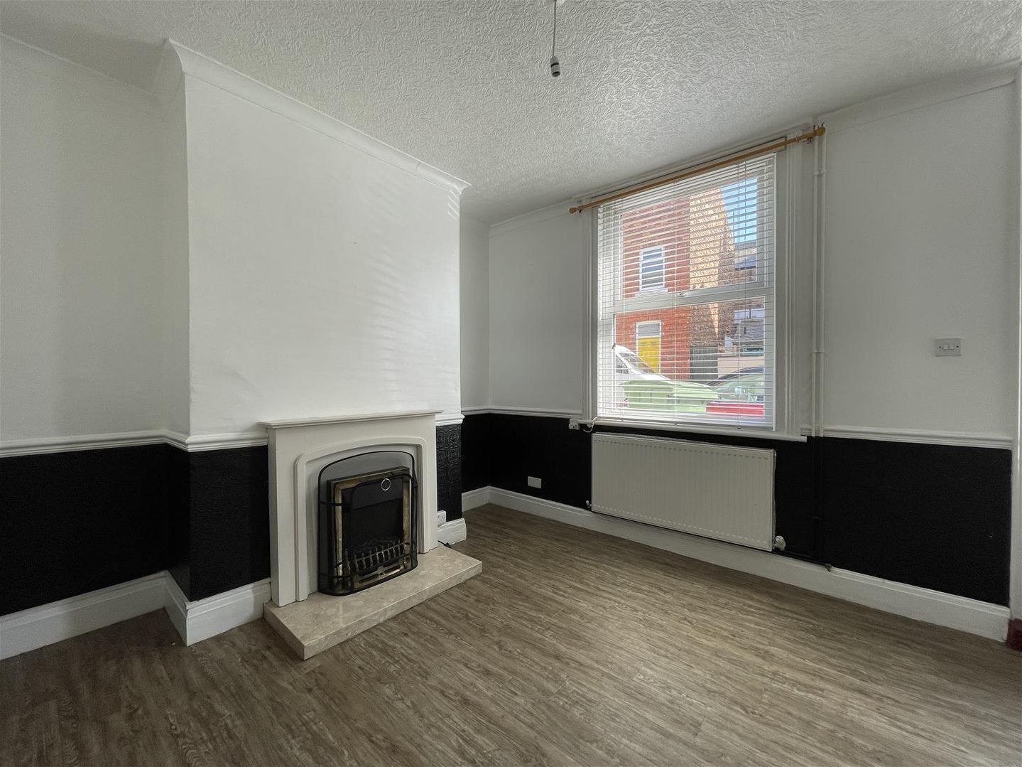 Flat Scalby Road in Scarborough
