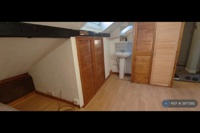 Room Burrell Road in Ipswich