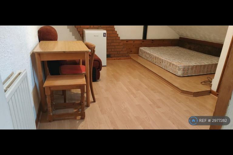 Room Burrell Road in Ipswich