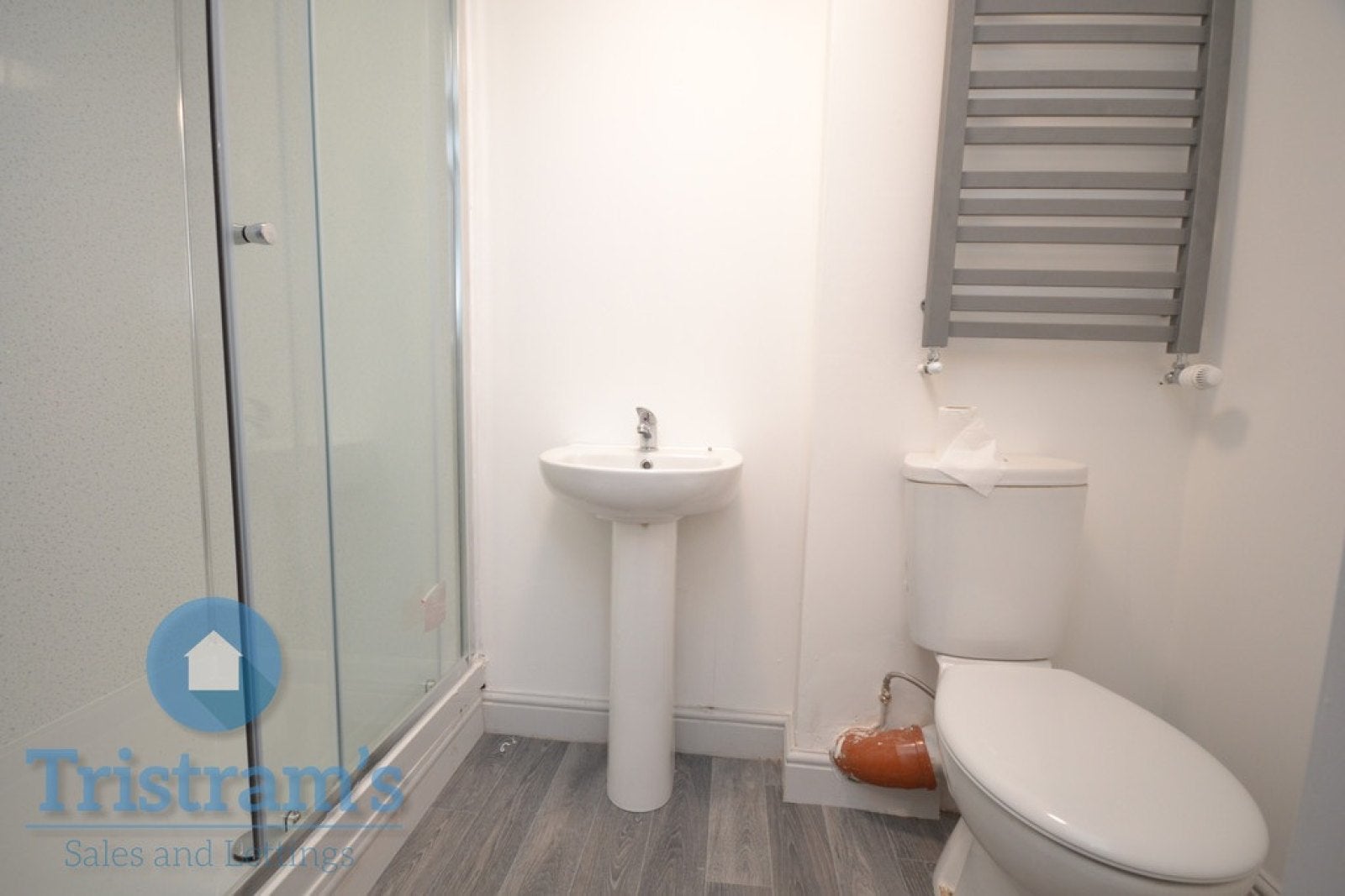 Room Bulwer Road in Nottingham