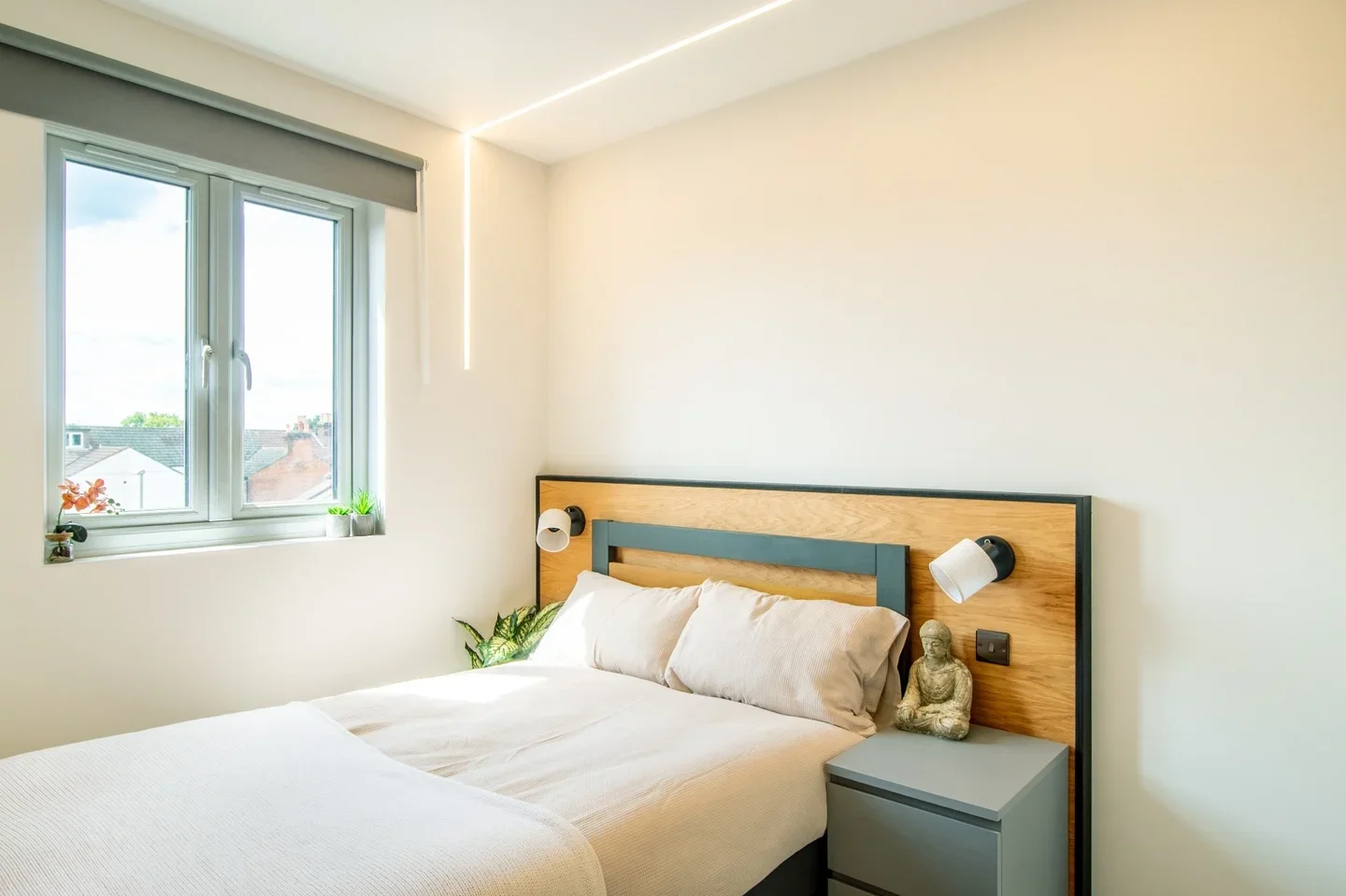 Room Desborough Road in Eastleigh