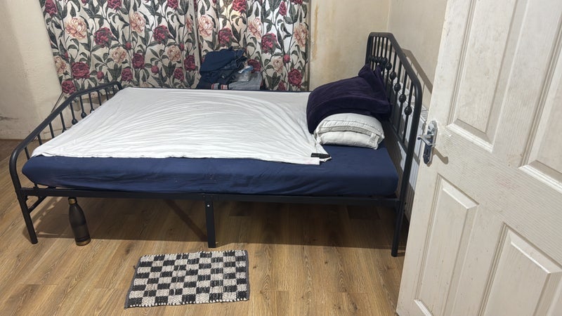 Room Springfield Road in Greater London