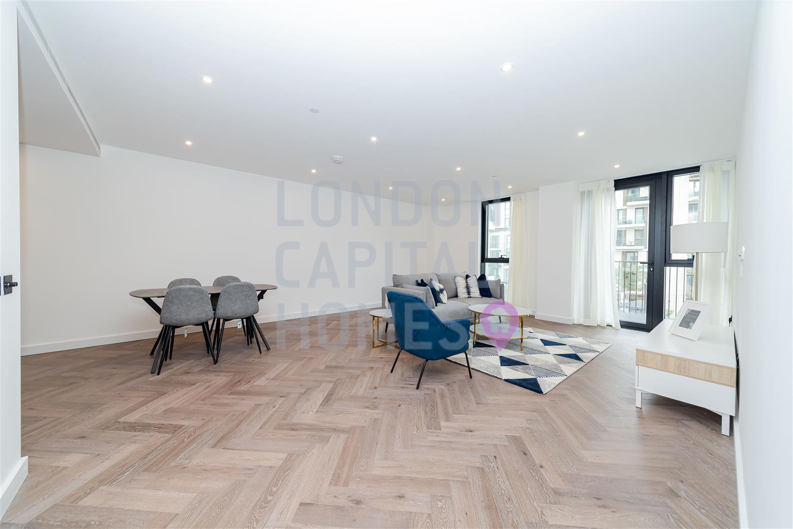 Flat Merino Gardens in Greater London